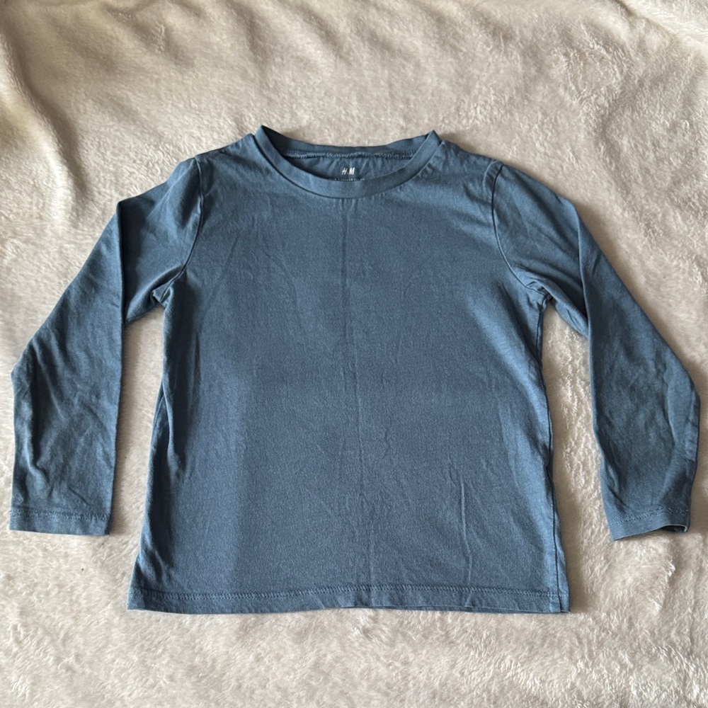 H&M blue long sleeve shirt (5T/6)